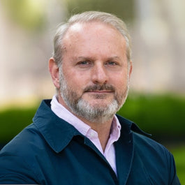 Headshot of Scott Bowman